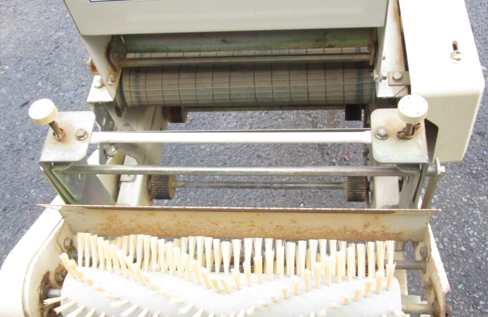 岩手　現状　売切り　スズテック　HS-320KB　うすまきオート播種機　単相100V　中古【C060428】 BMトレーディング水沢 岩手 スズテック 播種機 HS-220KB うすまきオート 単相100V