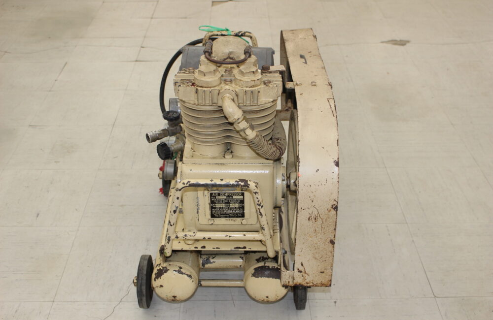 青森発 富士 中古 コンプレッサー NCT-300 鹿児島発 富士ガソリン 