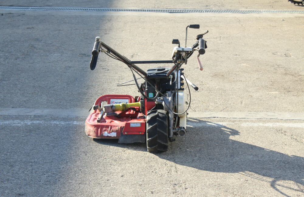 宮城発 共立 中古 ウイングモア AZ716T｜農家さんの味方｜全国の農家の